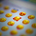 Le emoji e i problemi di comunicazione intergenerazionale