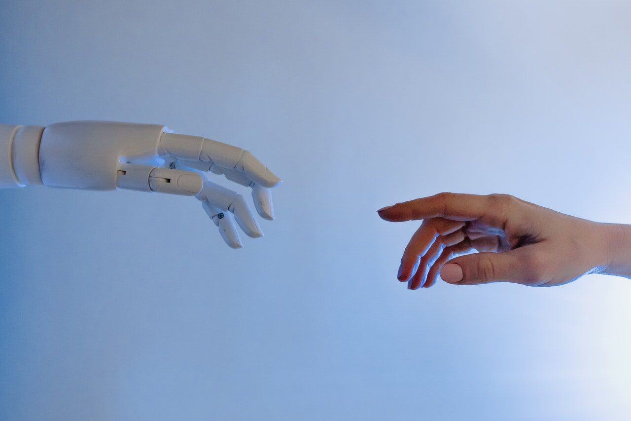 Il modello di traduzione automatica multimodale VALHALLA